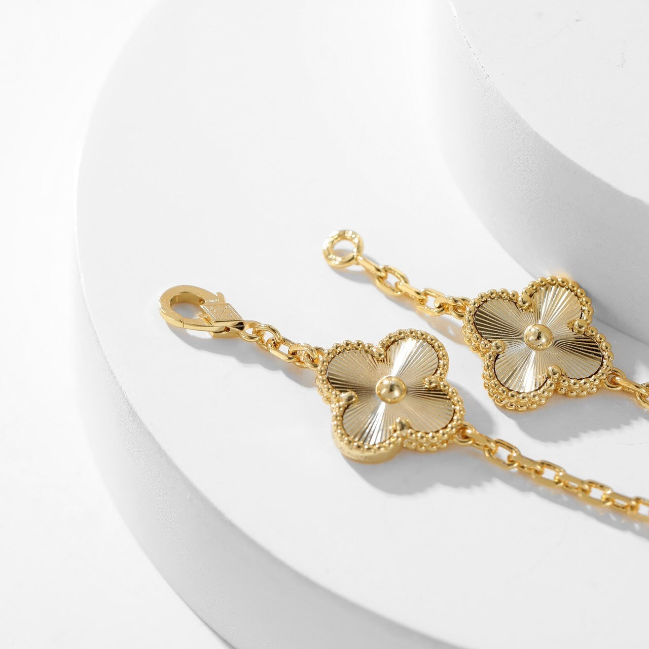 [Luxe Jewelry]CLOVERS THE 10-MOTIFS LASER NECKLACE