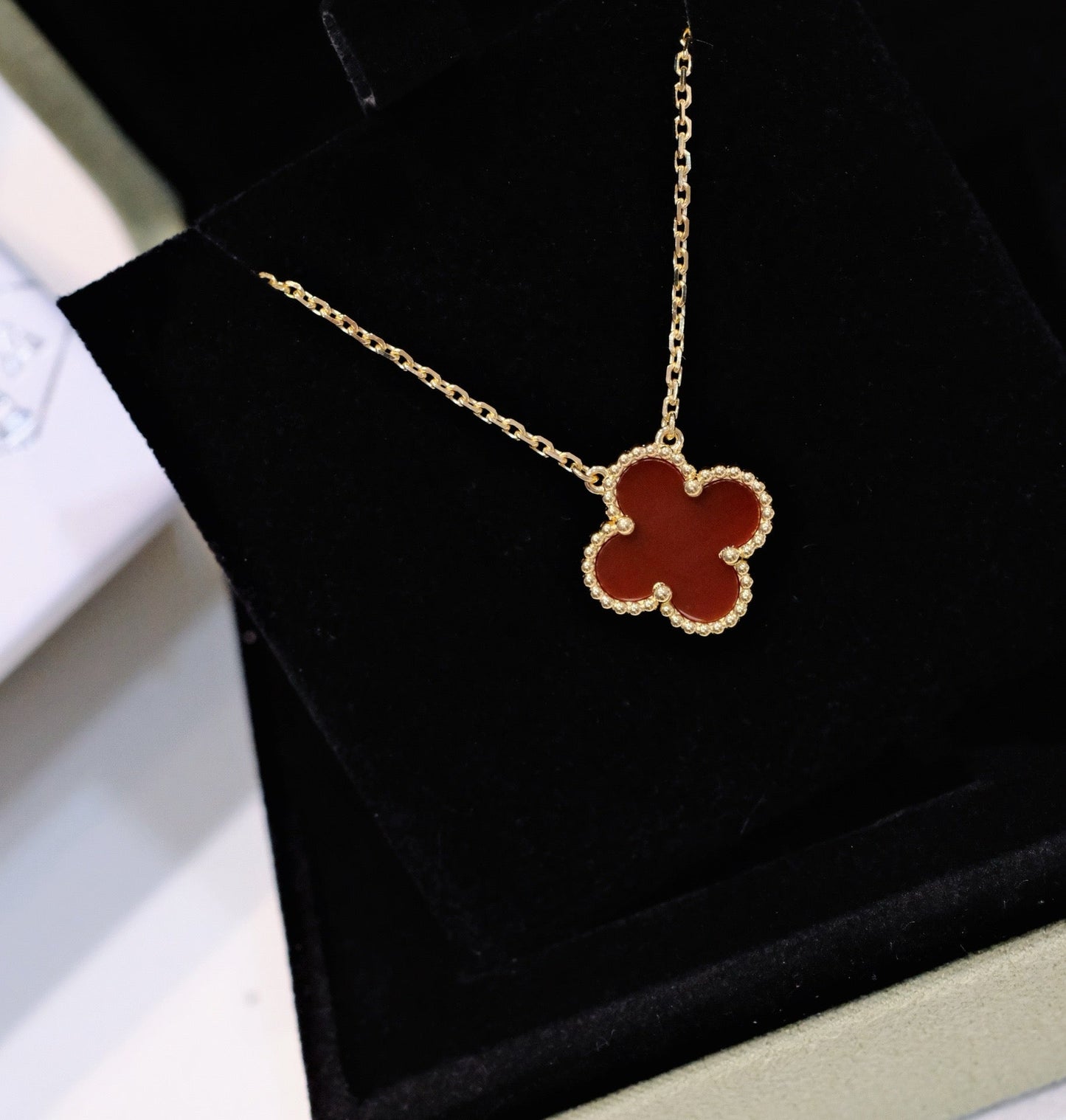 [Luxe Jewelry]CLOVER 15MM CARNELIAN SINGLE FLOWER NECKLACE