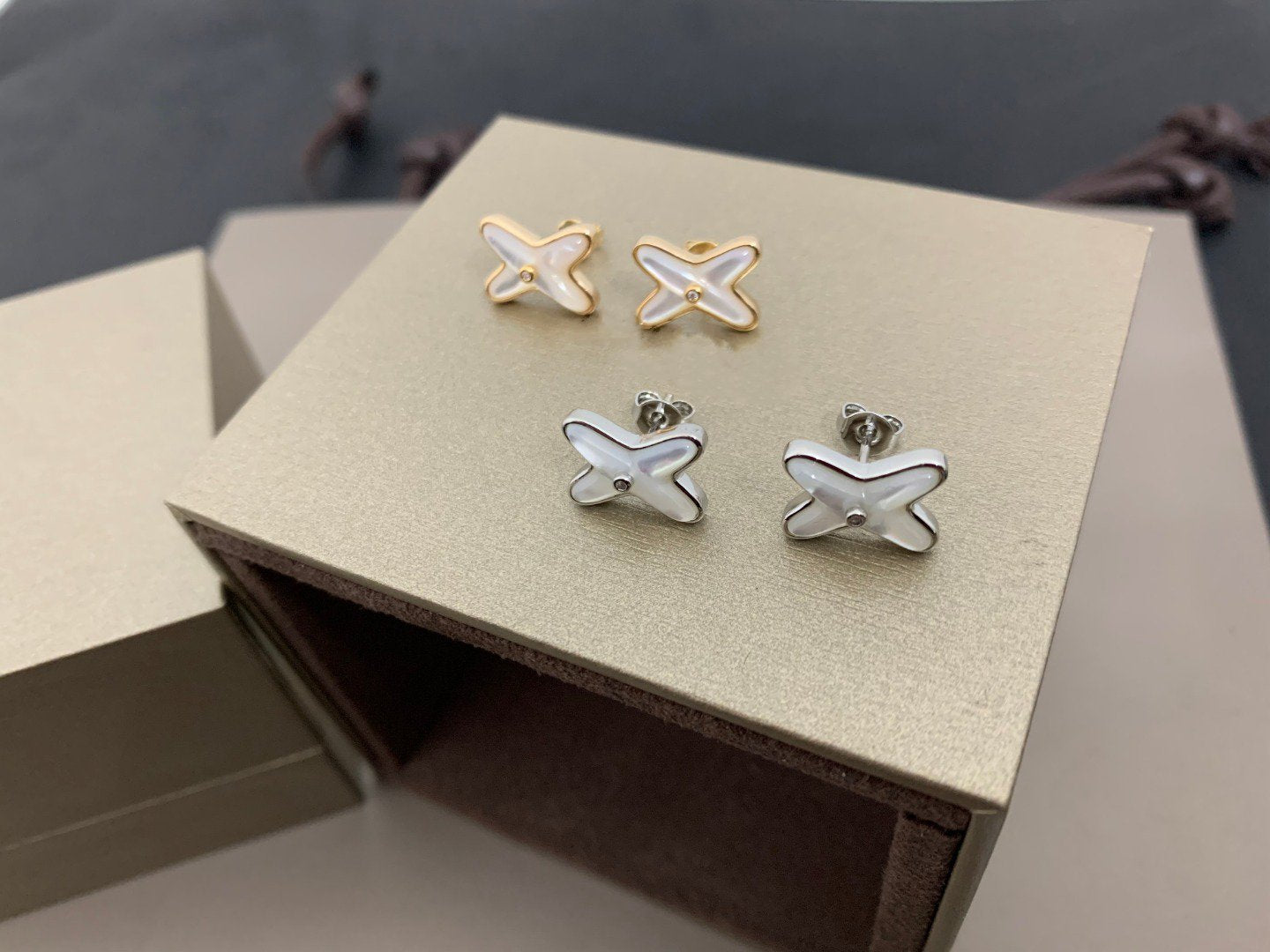 [Luxe Jewelry]JEUX DE WHITE MOP SILVER DIAMOND EARRINGS