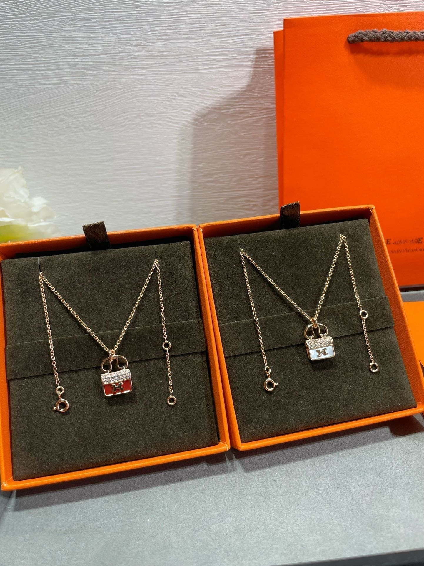 [Luxe Jewelry]H CIRCE MOISSANITE PENDANT NECKLACE GOLD