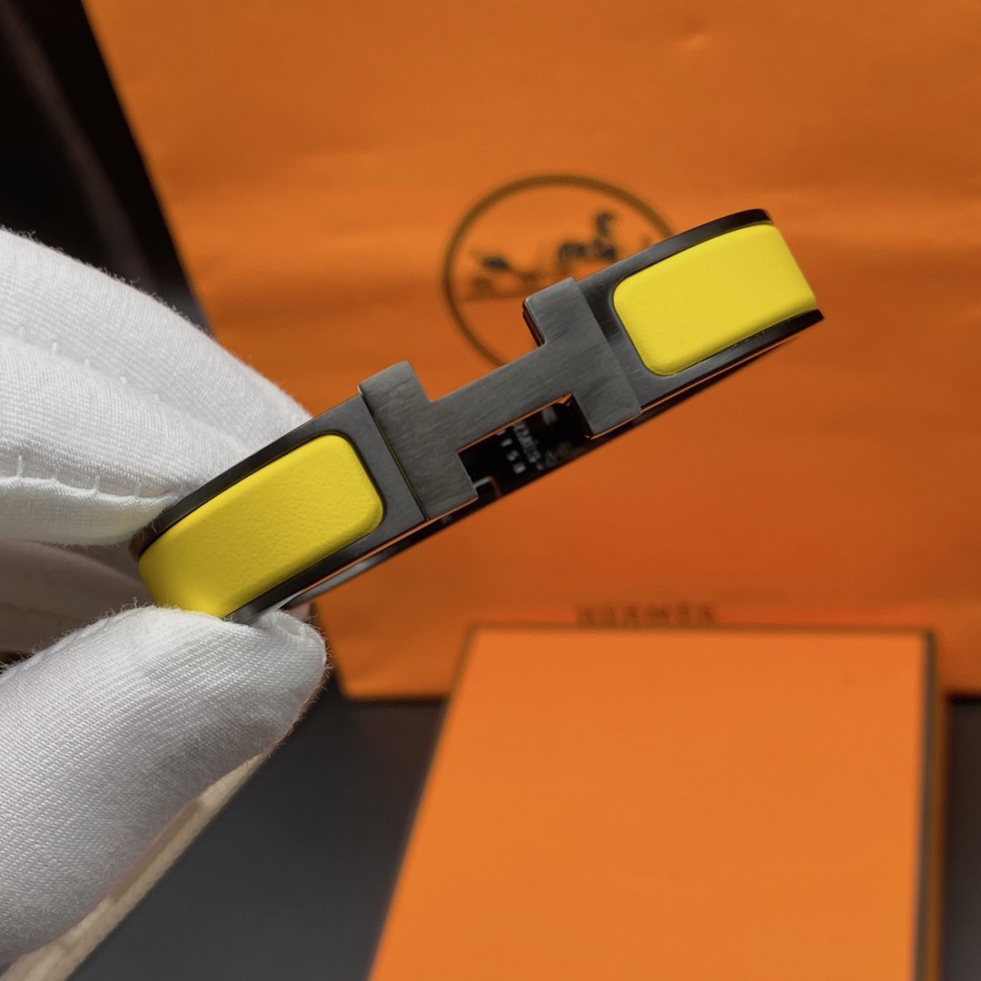 [Luxe Jewelry]CLIC HM SO BLACK YELLOW BRACELET