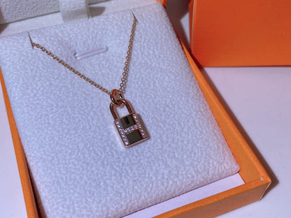 [Luxe Jewelry]HM ADVANCED NICHE LOCK HEAD NECKLACE DIAMONDS