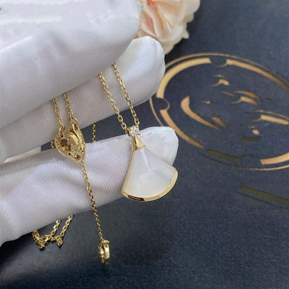 [Luxe Jewelry]DREAM NECKLACE WHITE MOP GOLD 1 DIAMOND