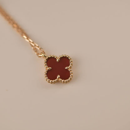 [Luxe Jewelry]CLOVER MINI 9.5MM WHITE CARNELIANS NECKLACE