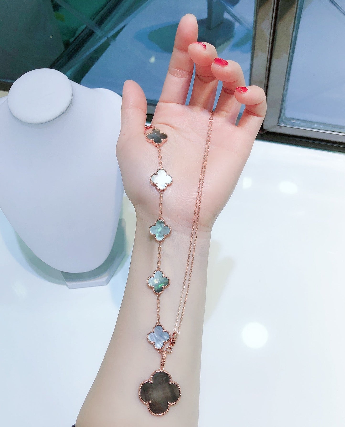[Luxe Jewelry]COMBINED BRACELET 5 MOTIFS AND NECKLACE DARK MOP ROSE GOLD