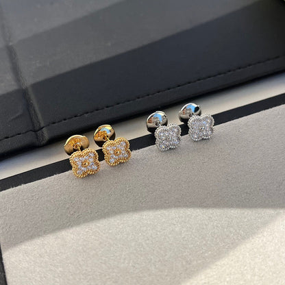 [Luxe Jewelry]CLOVER MINI DIAMOND STUD EARRINGS