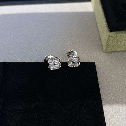 [Luxe Jewelry]CLOVER MINI DIAMOND STUD EARRINGS